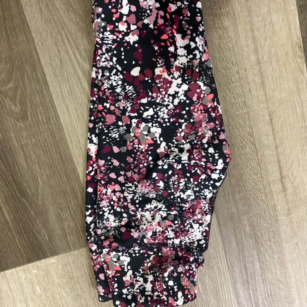 Womens medium Nike leggings bright print - Picture 3 of 3